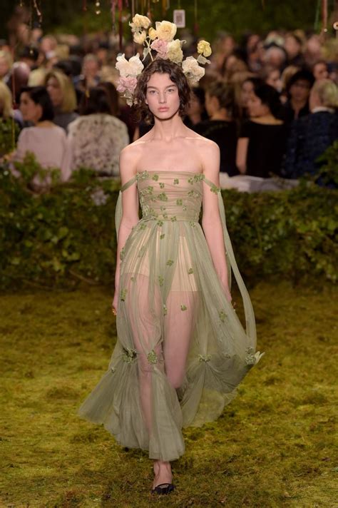 dior spring 2017 couture dress|christian dior shoes 2017.